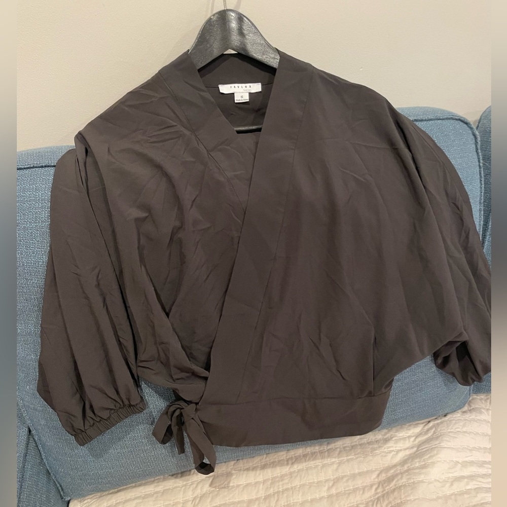 Black cross rope top